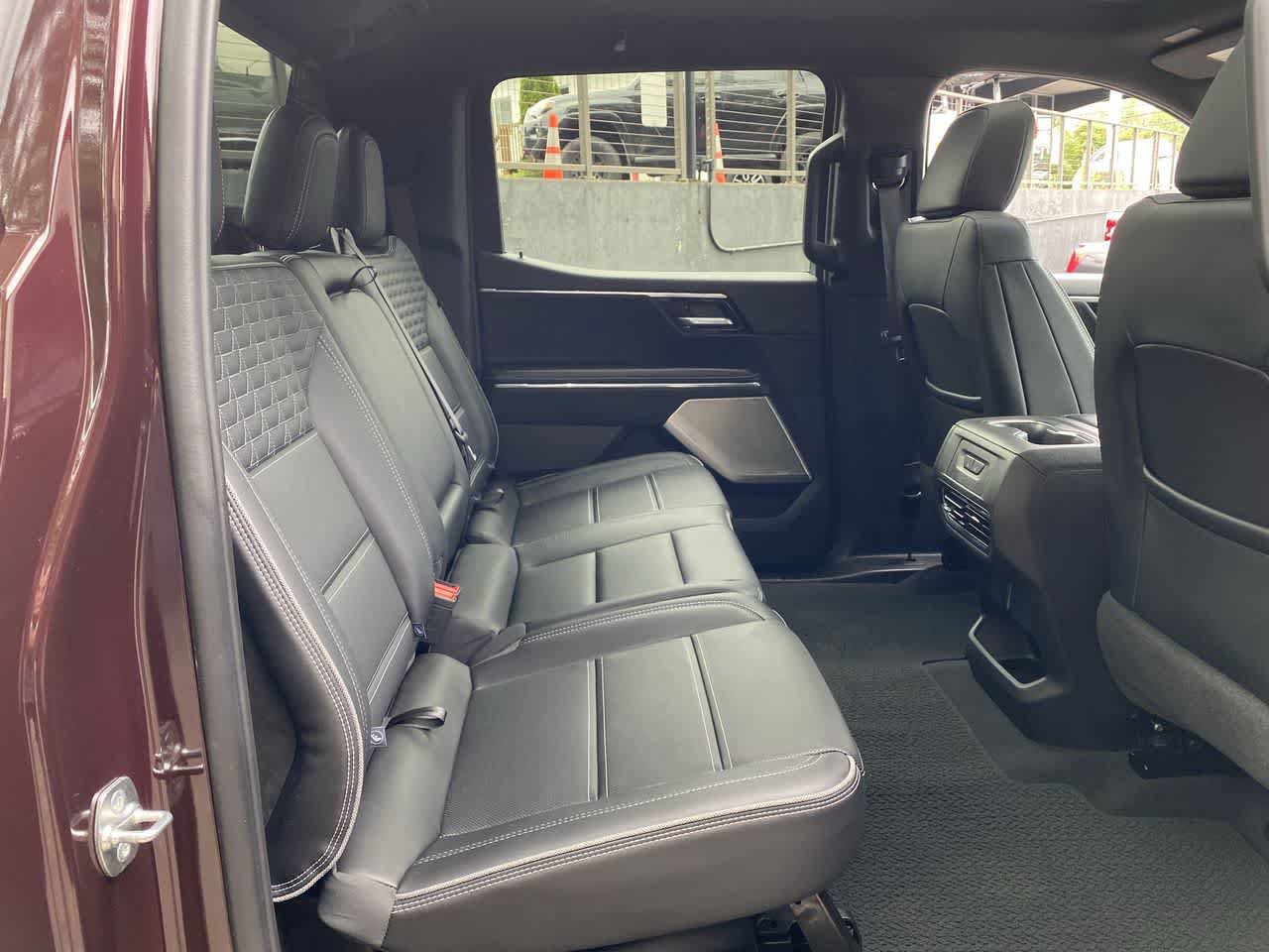 Used 2025 GMC Sierra EV Denali AWD/4WD image 17