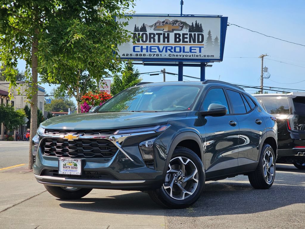New 2026 Chevrolet Trax LT w/ LT Convenience Package FWD image 1