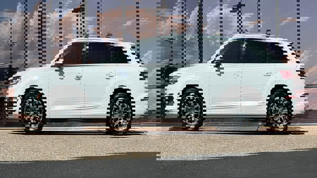 Used 2019 Audi Q7 3.0T Premium Plus image 7