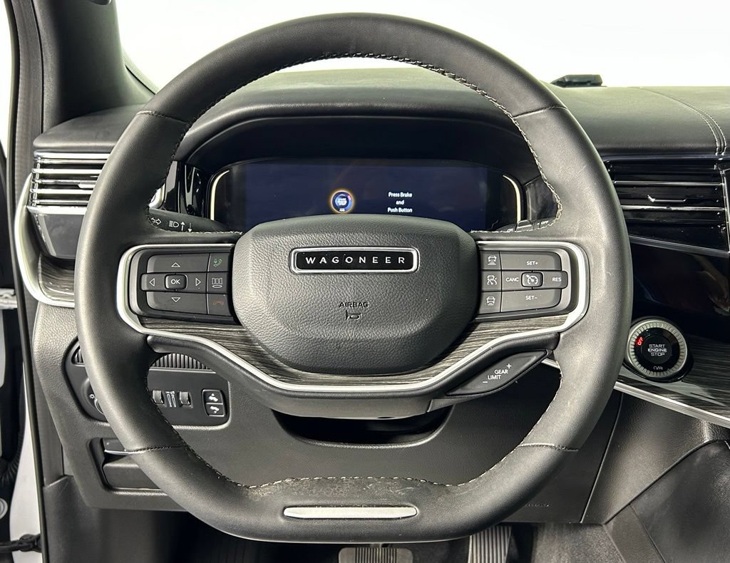 Used 2022 Jeep Wagoneer Series III w/ Rear Seat Video Group 1 AWD/4WD image 31