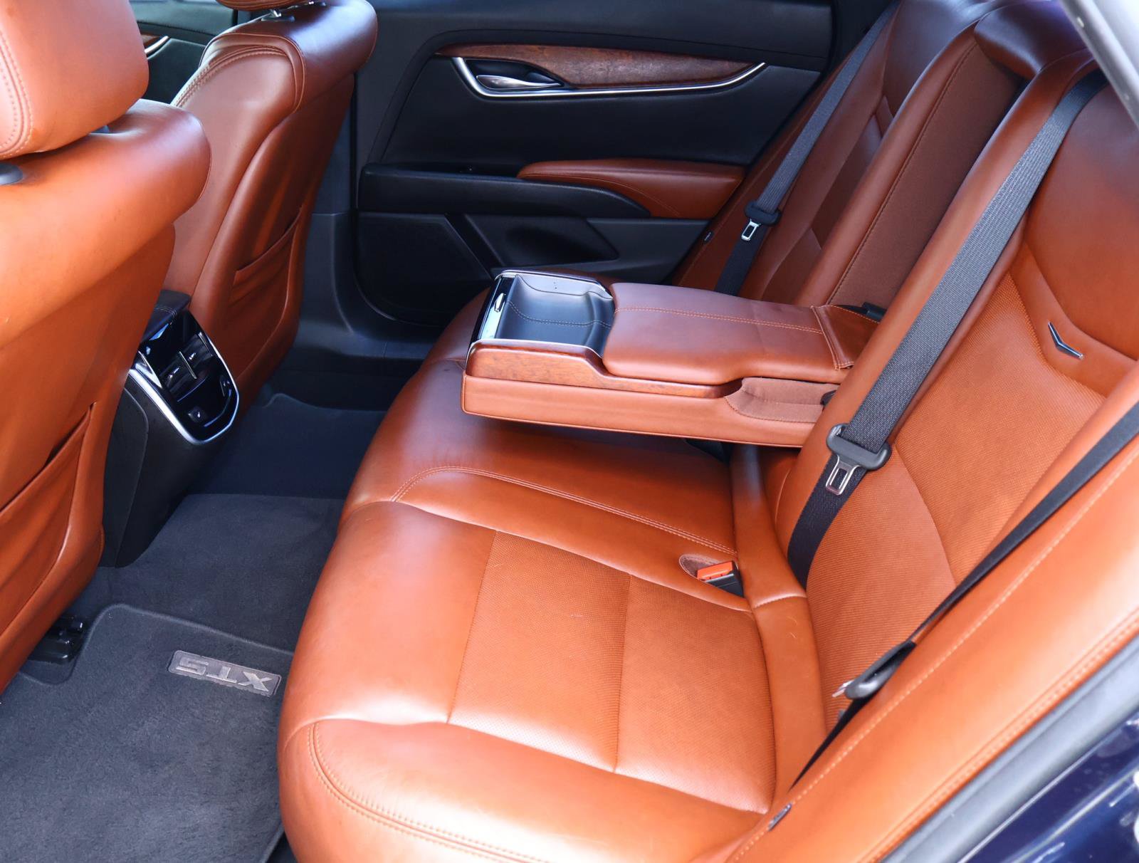 Used 2015 Cadillac XTS Luxury w/ Driver Awareness Package FWD image 25