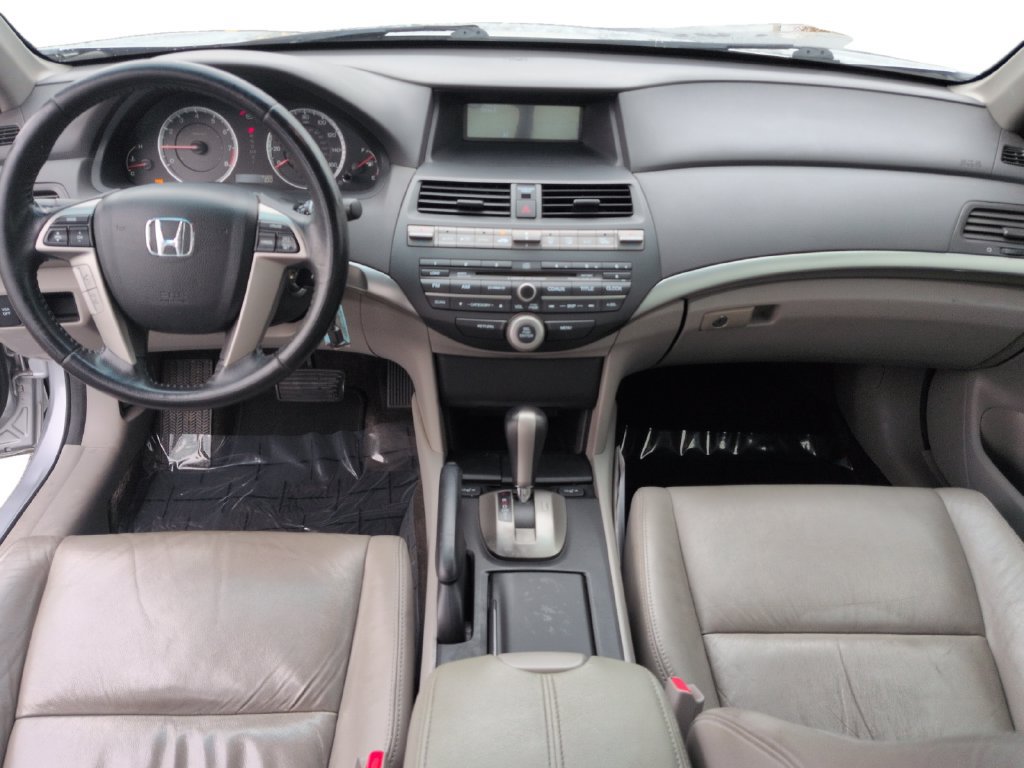 Used 2010 Honda Accord EX-L image 11