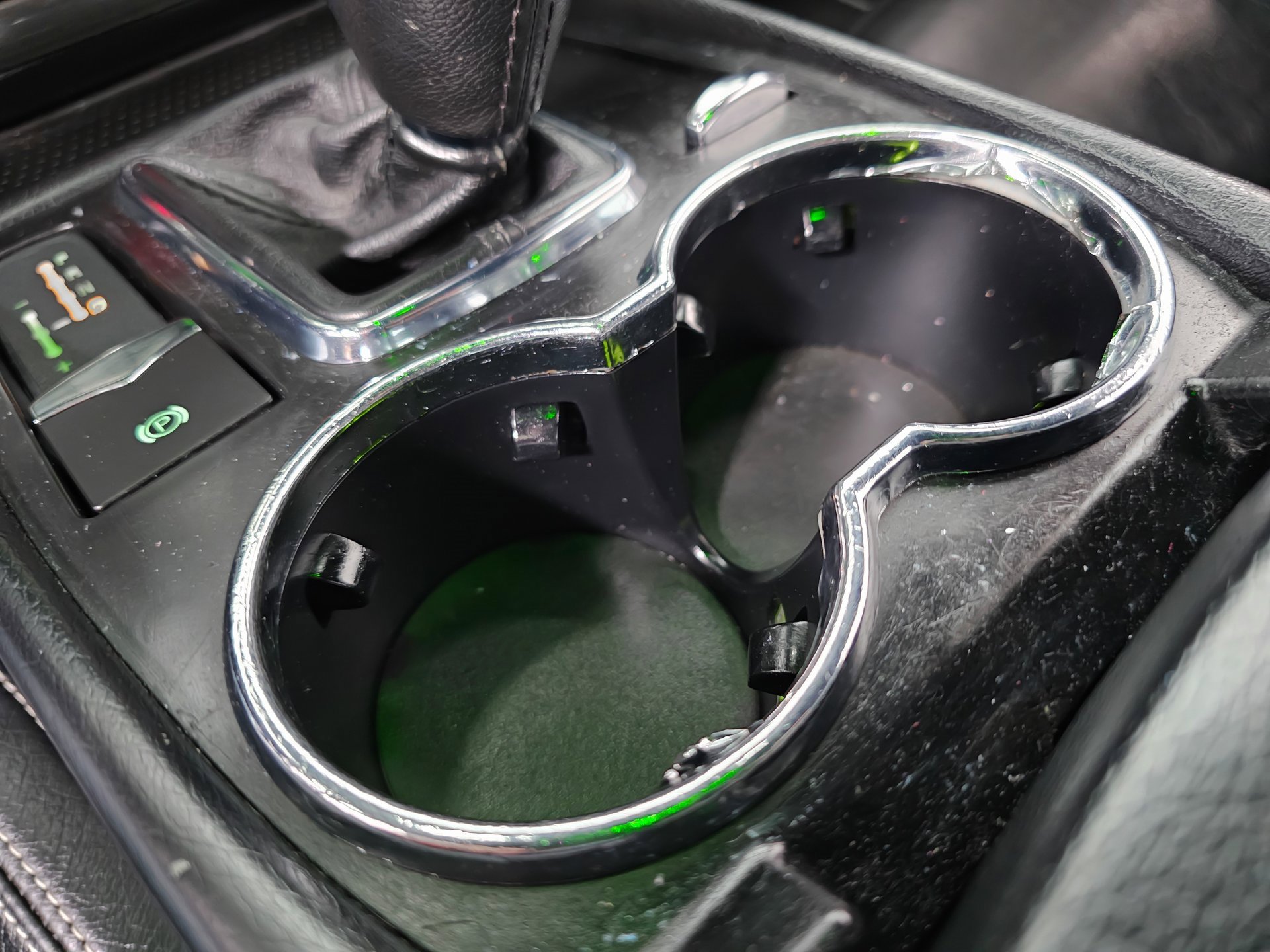 Used 2013 Maserati GranTurismo Sport image 23