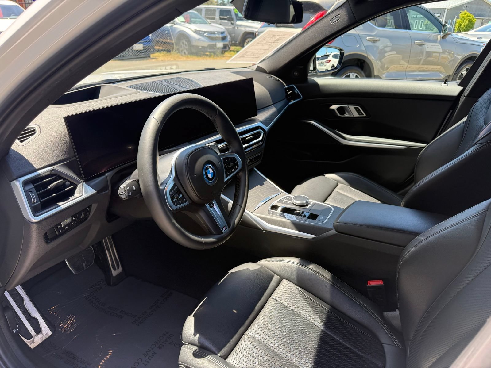 Used 2023 BMW 330e w/ M Sport Package RWD image 11