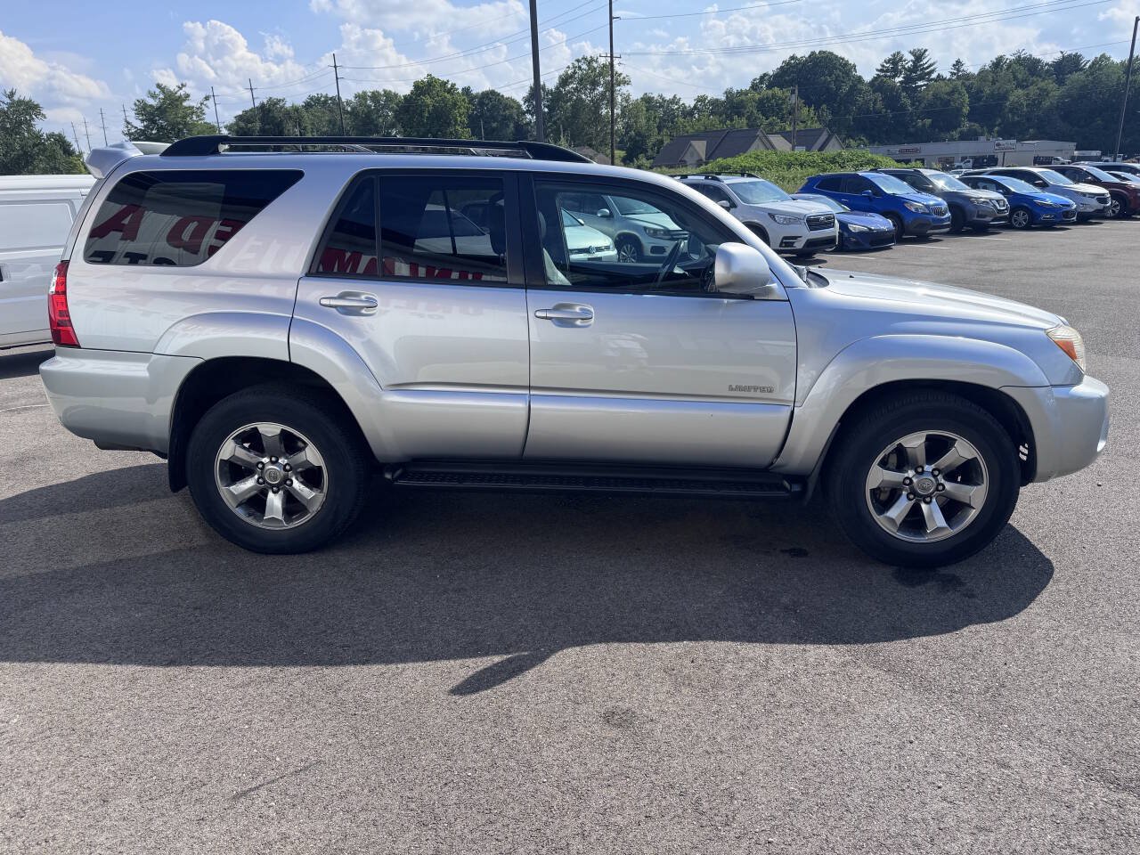 Used 2008 Toyota 4Runner Limited w/ Limited Extra Value Pkg 1 RWD image 5