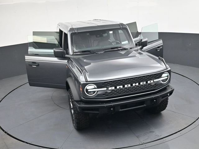 Used 2025 Ford Bronco Badlands image 39