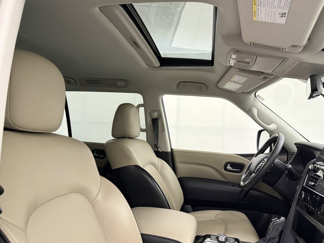 Used 2024 INFINITI QX80 Premium Select w/ Cargo Package image 12