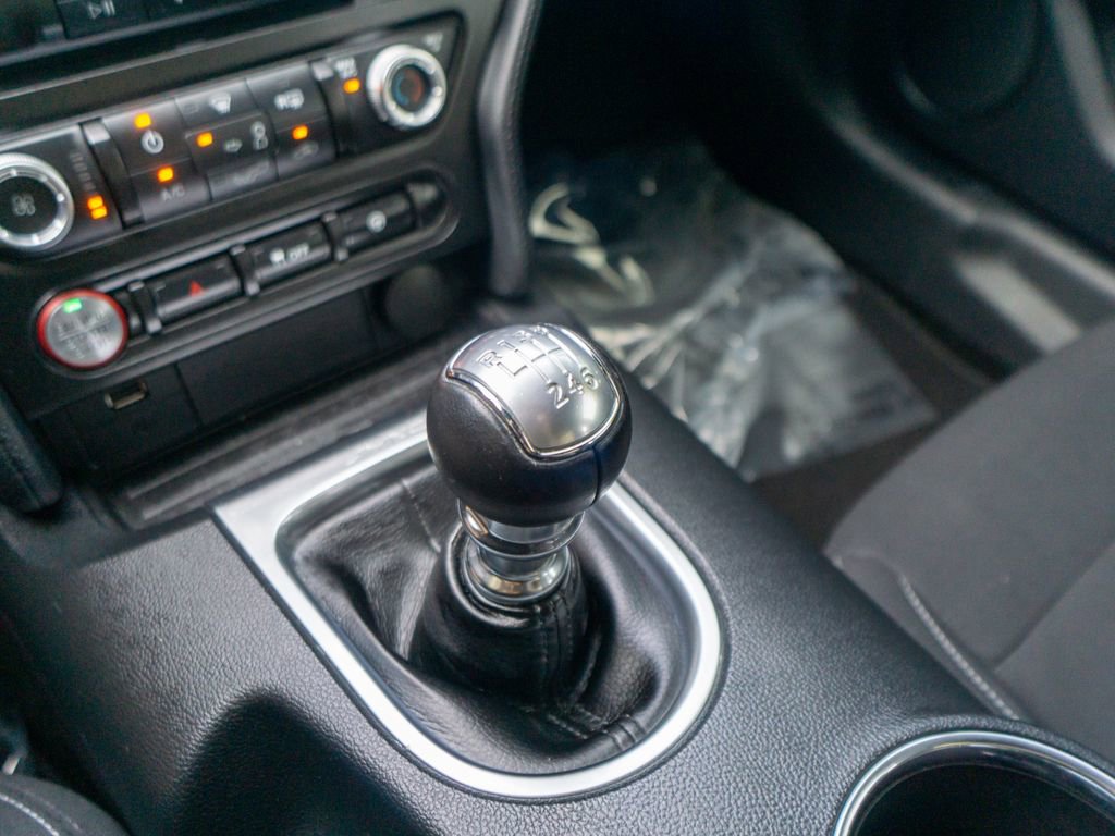 Used 2018 Ford Mustang GT image 23