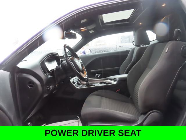 Used 2019 Dodge Challenger SXT w/ Driver Convenience Group image 19