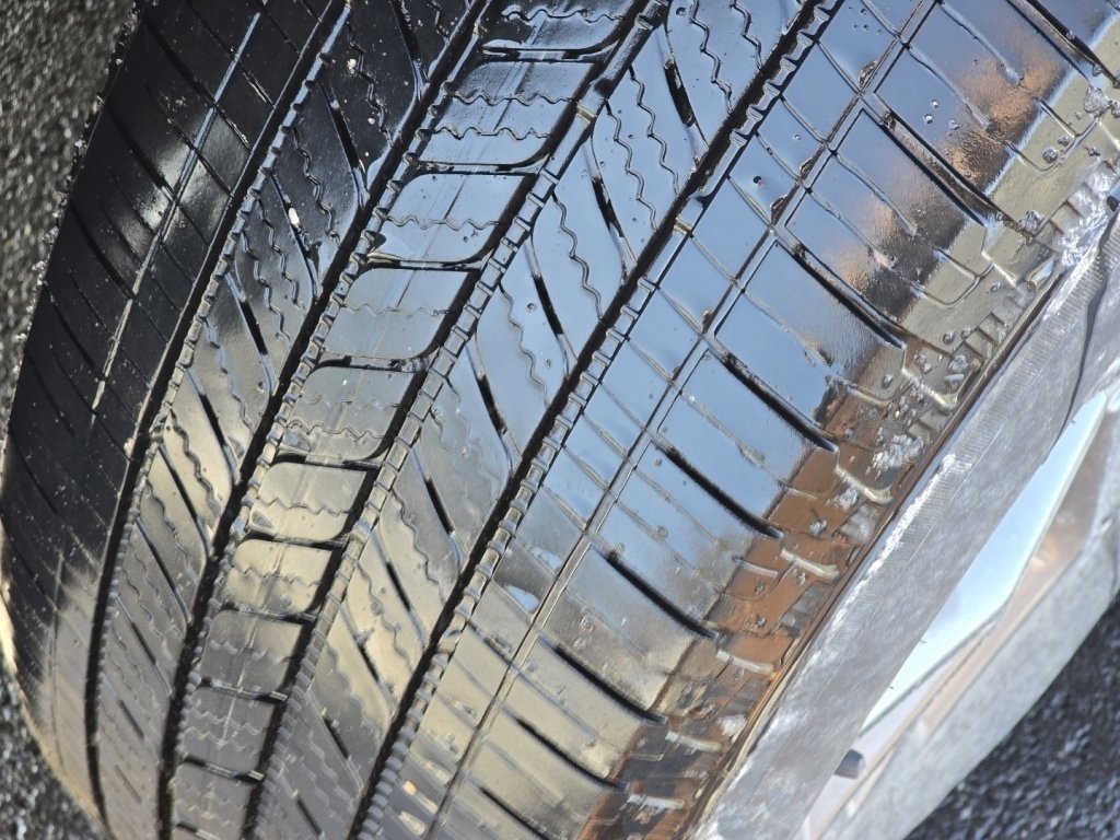 Used 2023 Nissan Rogue S image 32