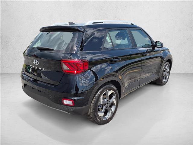 New 2026 Hyundai Venue SEL FWD image 4