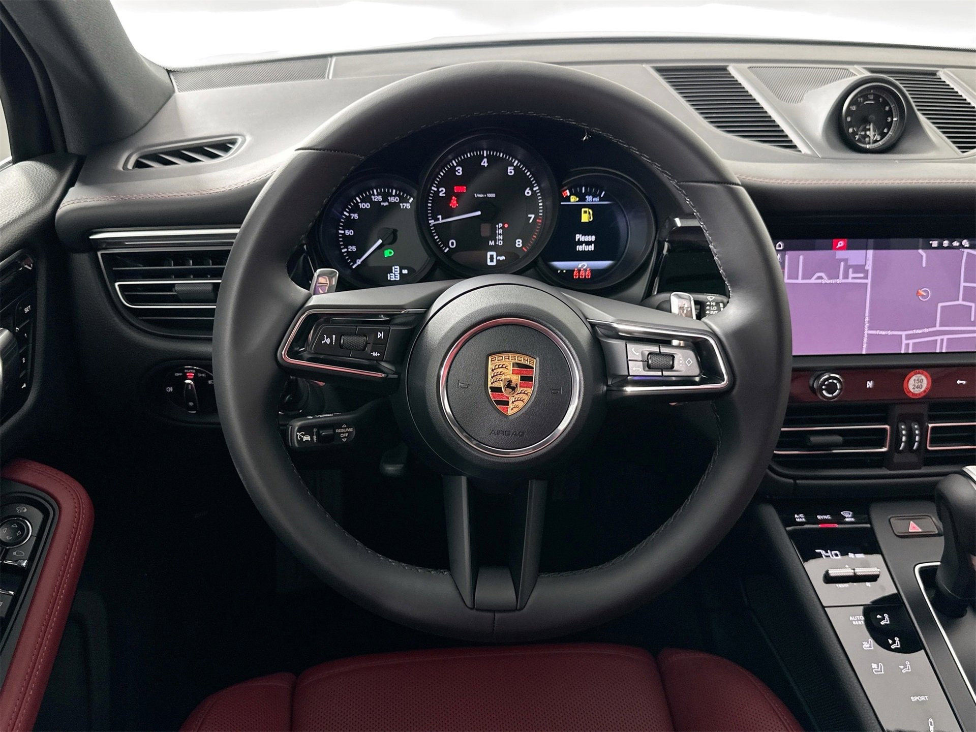 New 2026 Porsche Macan image 18
