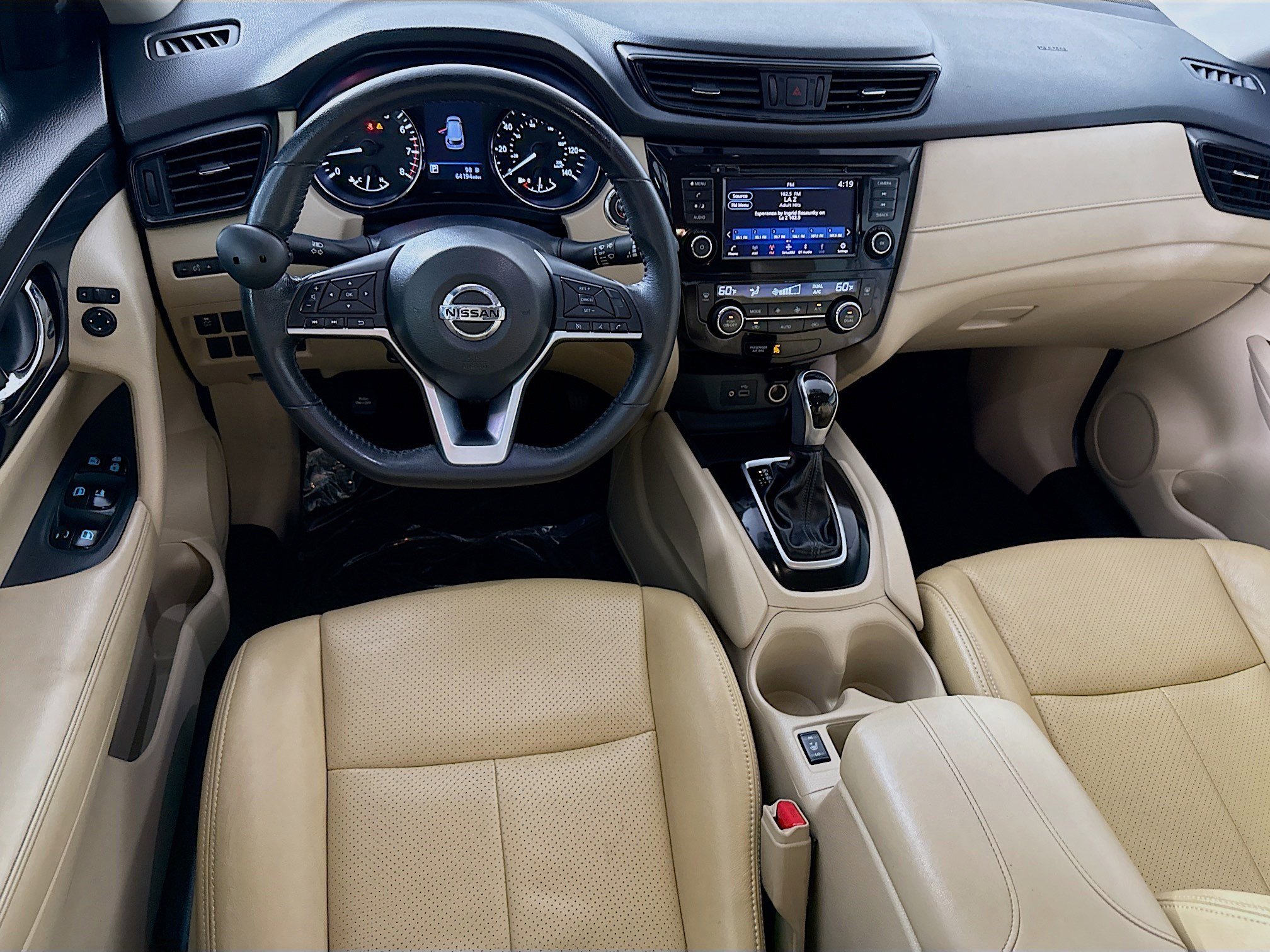 Used 2018 Nissan Rogue SV FWD image 17