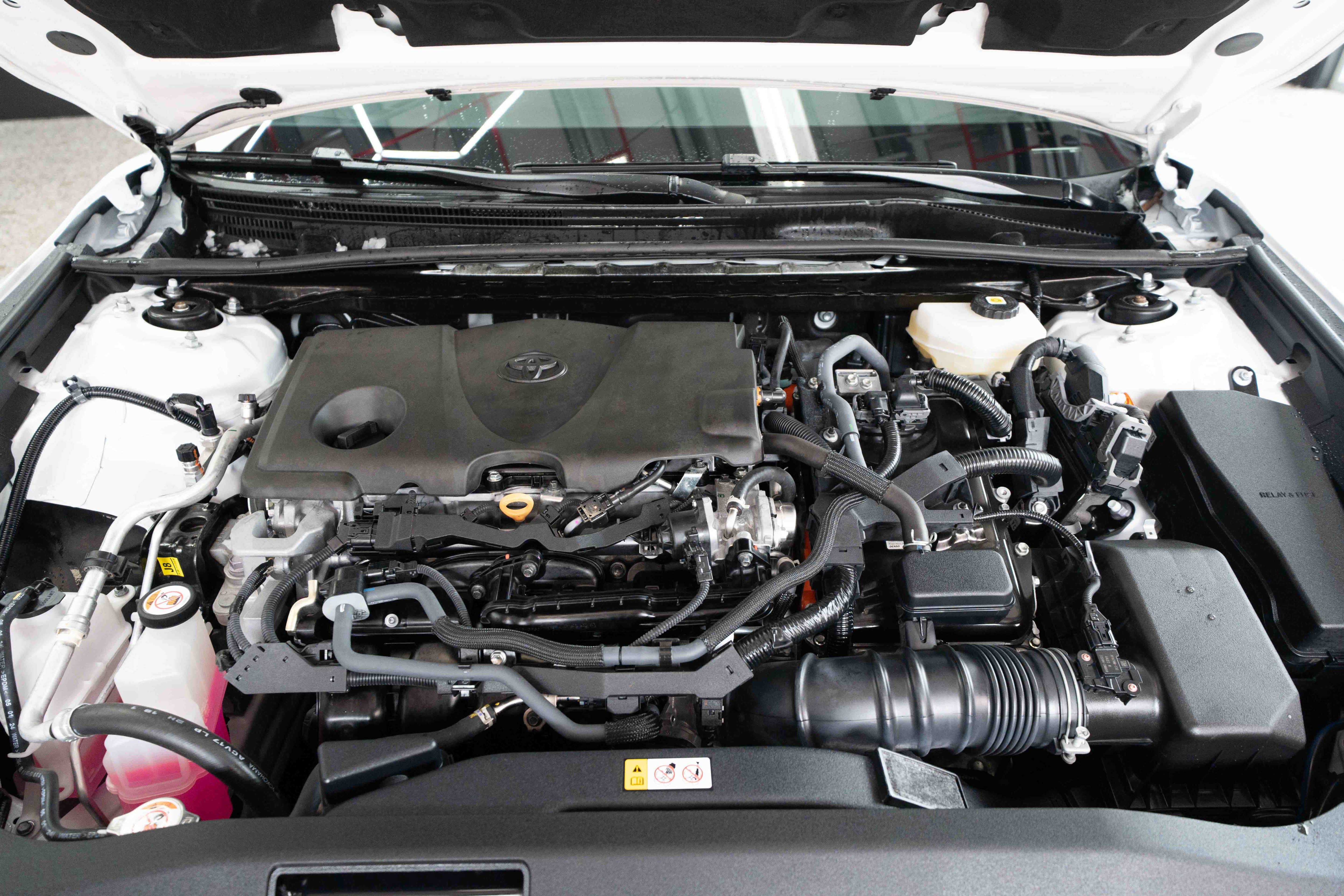 Used 2025 Toyota Camry LE w/ Convenience Package image 30