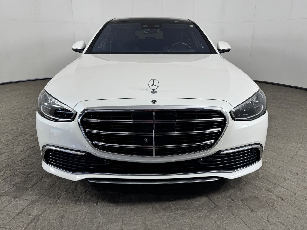 Used 2021 Mercedes-Benz S 500 4MATIC image 2