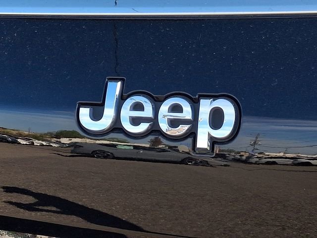 Used 2022 Jeep Grand Cherokee L Limited AWD/4WD image 31
