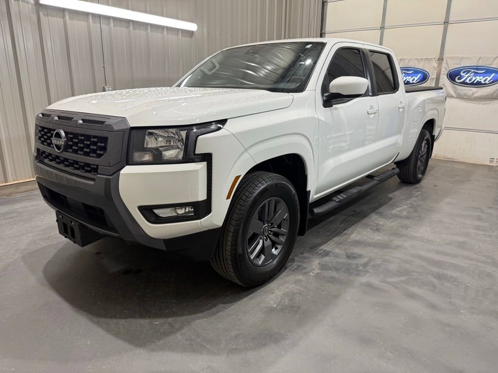Used 2025 Nissan Frontier SV w/ SV Convenience Package AWD/4WD image 3