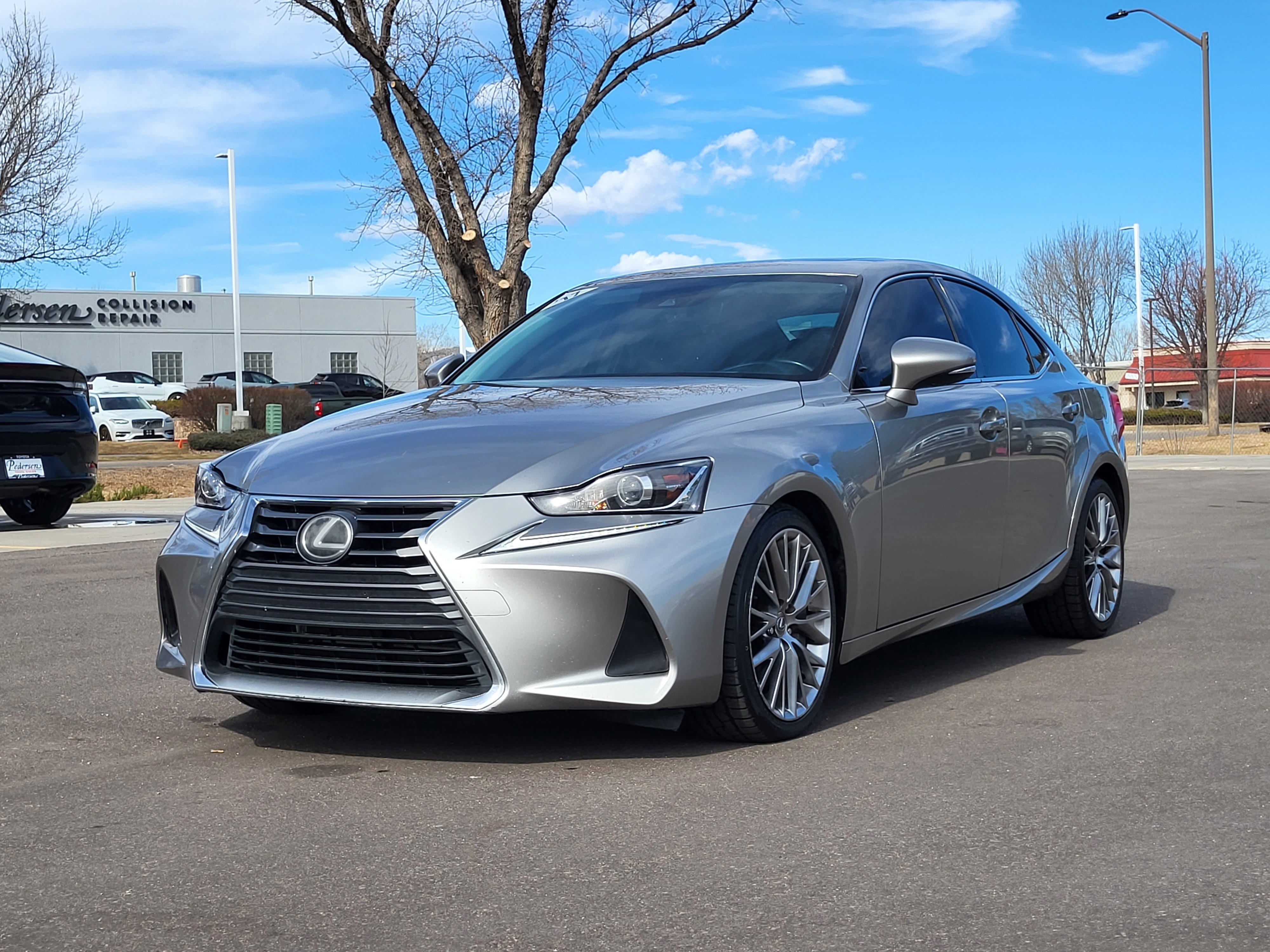 Used 2017 Lexus IS 300 AWD image 3