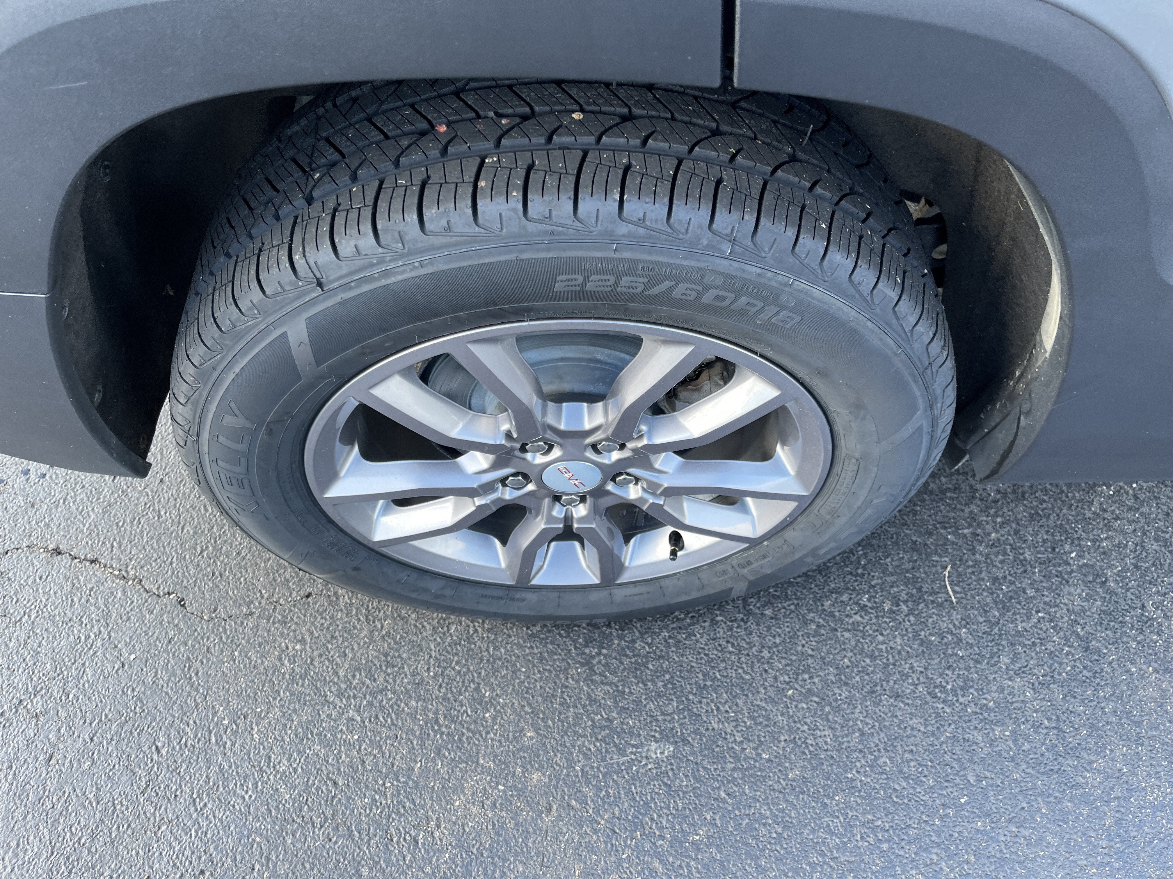 Used 2023 GMC Terrain SLT AWD/4WD image 9