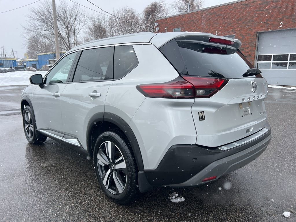 Used 2021 Nissan Rogue SL image 3