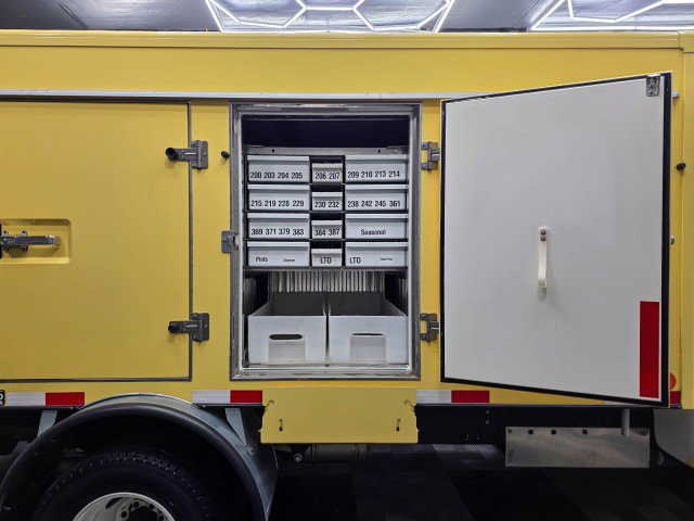 Used 2022 Ford E-450 and Econoline 450 Super Duty RWD image 12