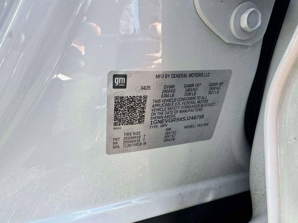 Used 2025 Chevrolet Traverse LT AWD/4WD image 10