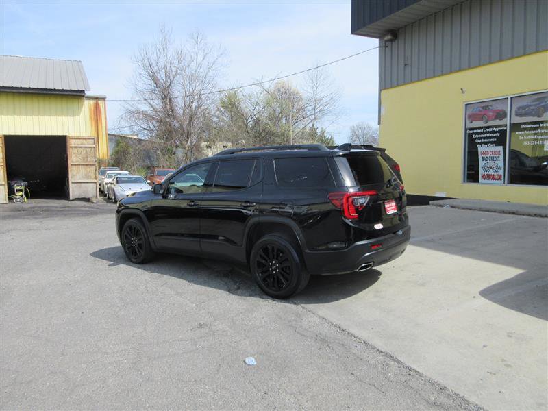 Used 2022 GMC Acadia SLE w/ Driver Convenience Package image 3