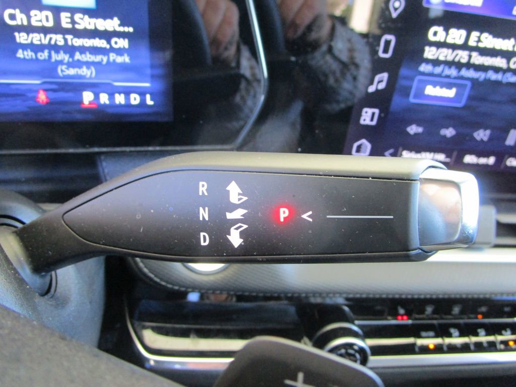 Used 2025 Chevrolet Equinox LT image 64