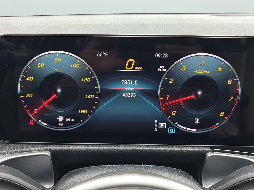 Used 2023 Mercedes-Benz GLB 250 image 26