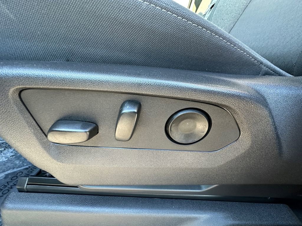 Used 2025 Chevrolet Silverado 1500 Custom w/ LPO, Dark Essentials Package image 10