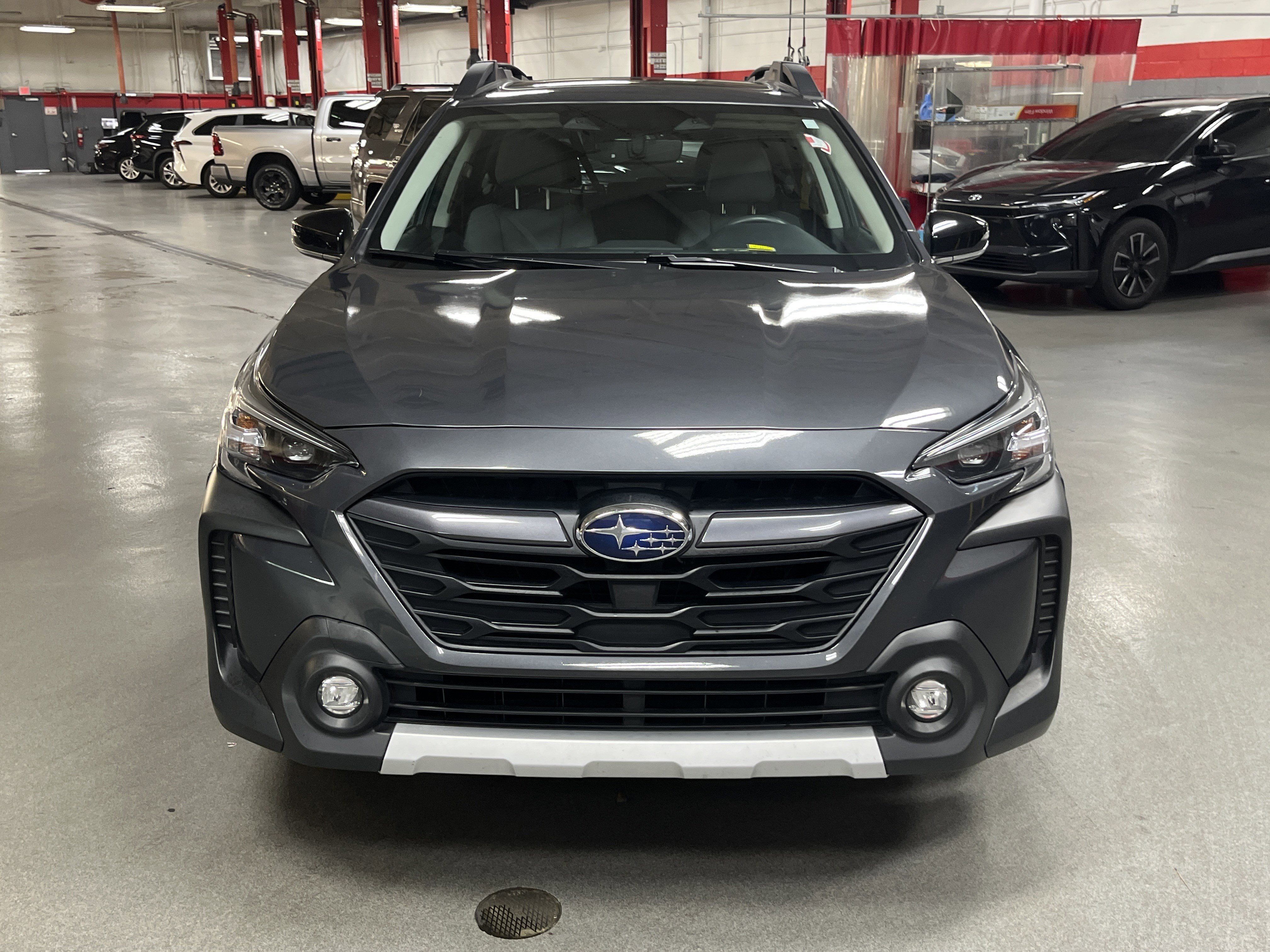 Used 2024 Subaru Outback Limited XT w/ Popular Package #2 AWD/4WD image 3