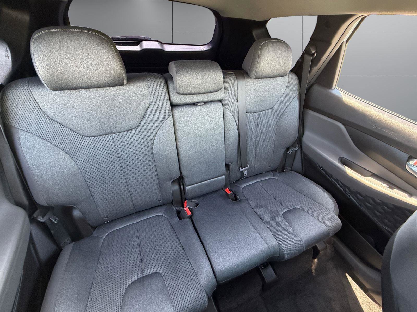 Used 2019 Hyundai Santa Fe SE image 19