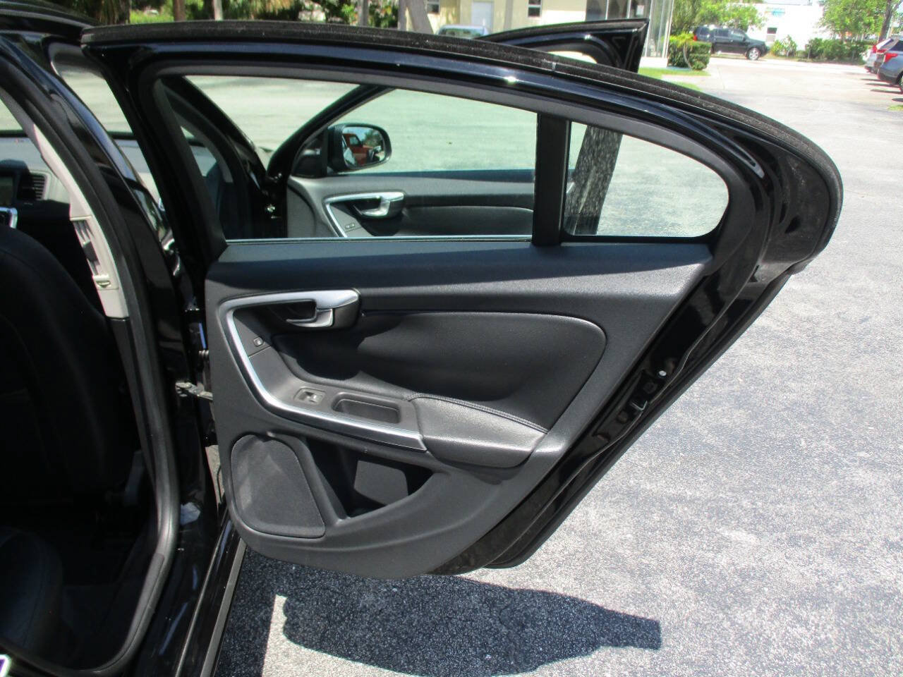 Used 2015 Volvo S60 T5 Premier w/ Convenience Package FWD image 26