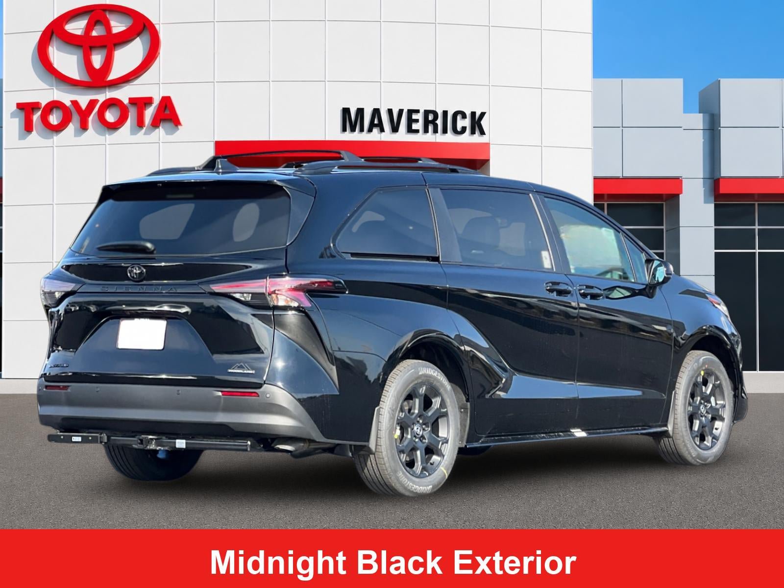 New 2026 Toyota Sienna XLE Woodland Edition AWD/4WD image 5