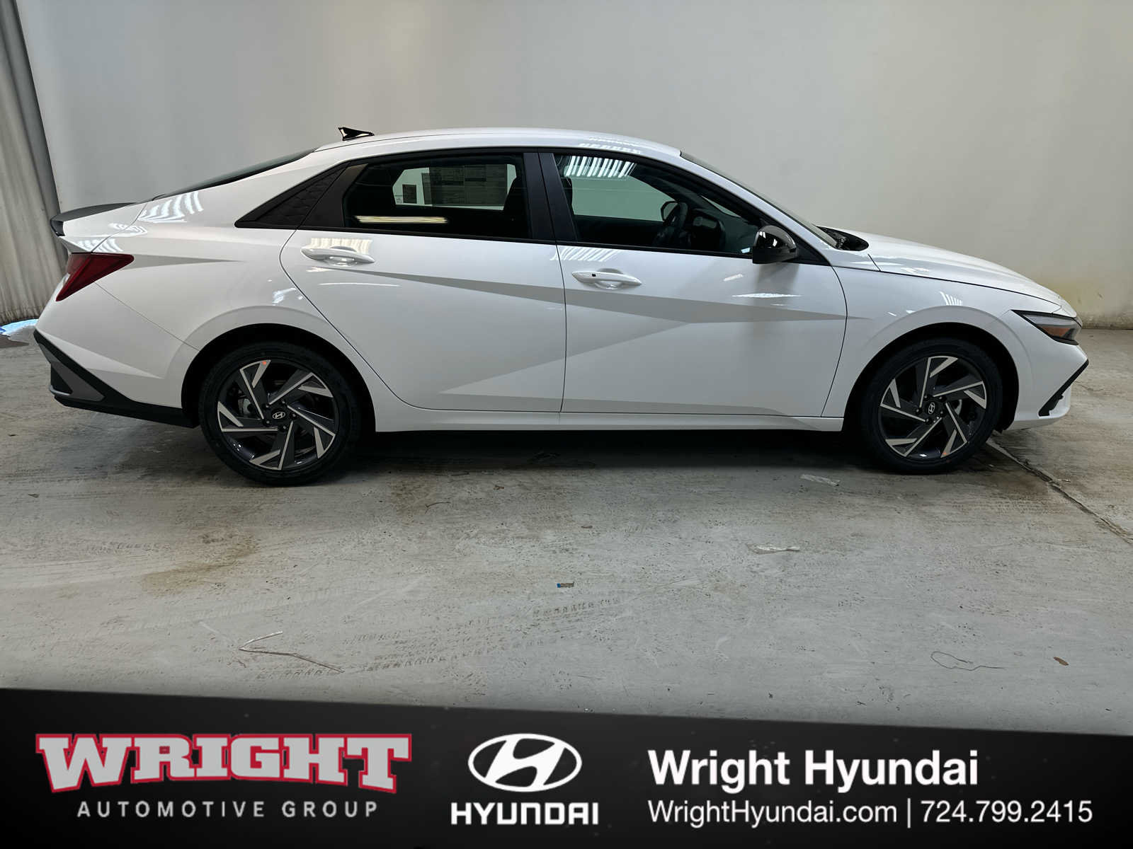 New 2025 Hyundai Elantra SEL FWD image 7