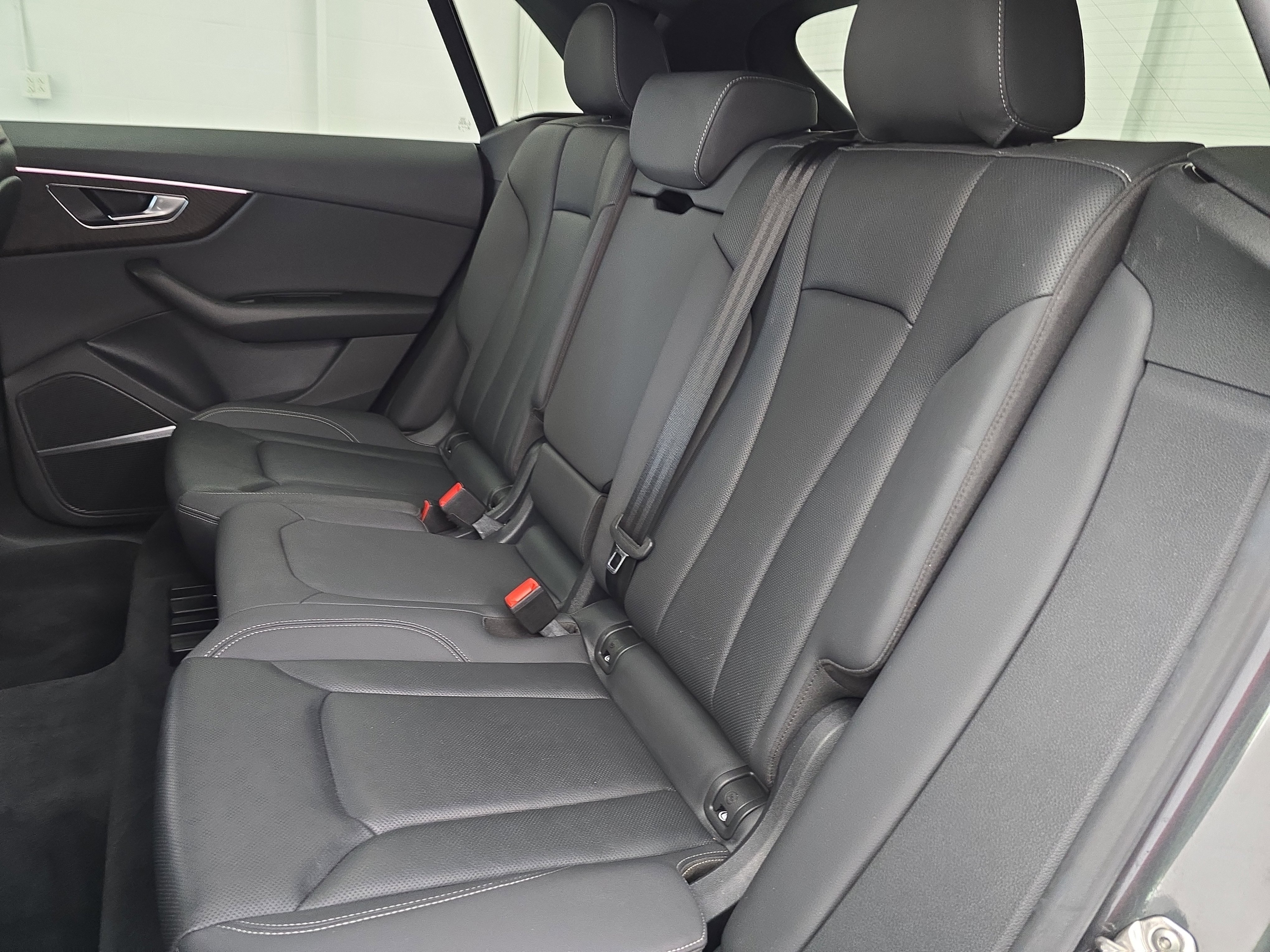 Used 2021 Audi Q8 Premium Plus image 27