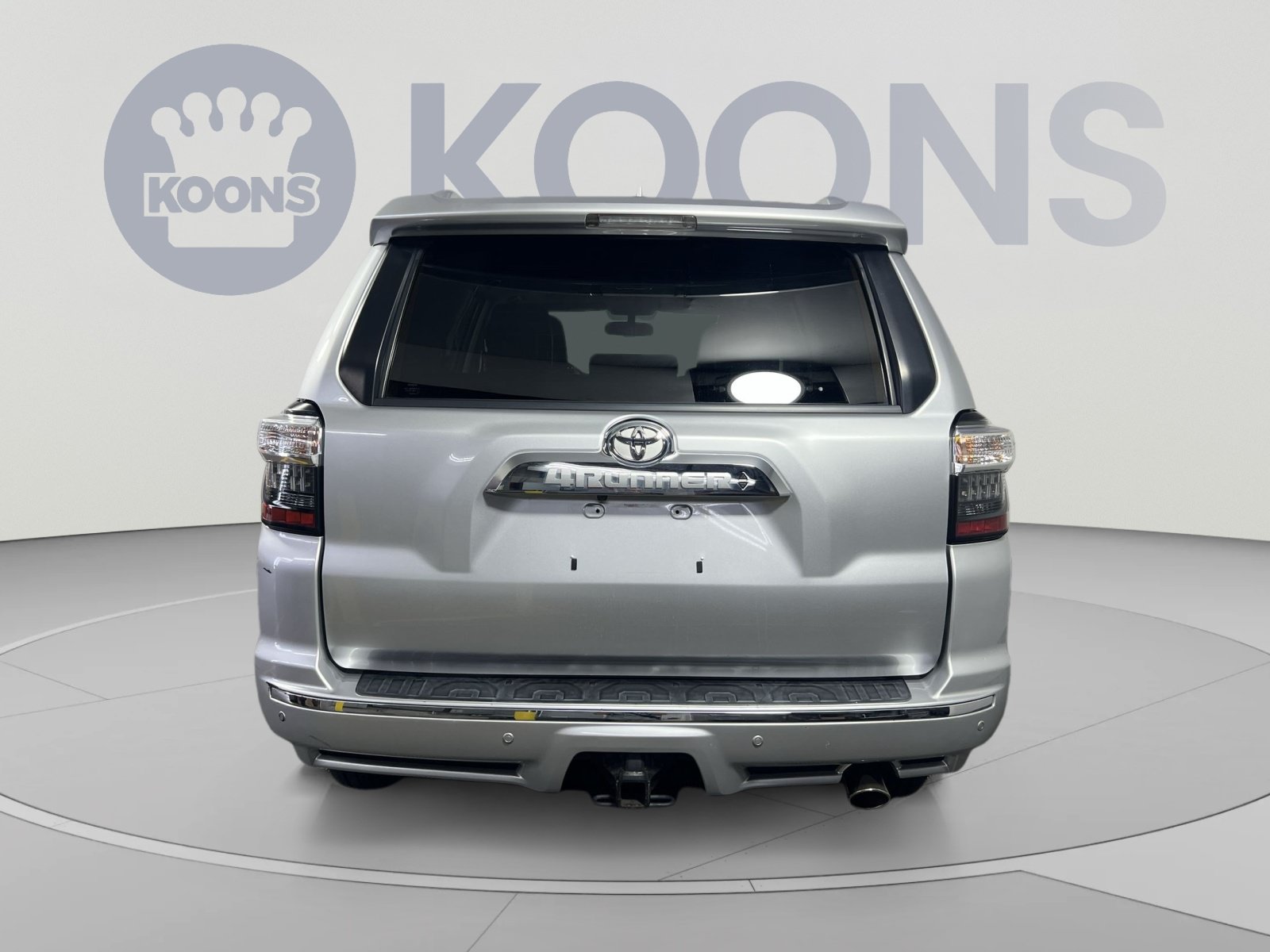 Used 2016 Toyota 4Runner Limited AWD/4WD image 5