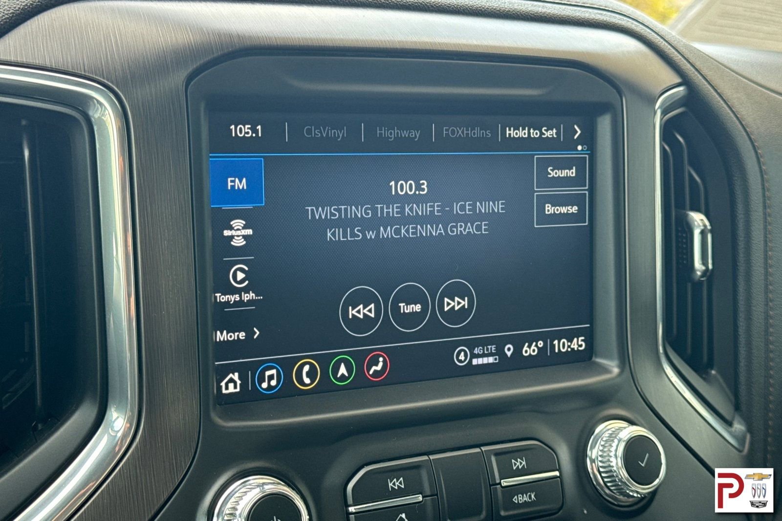 Certified 2022 GMC Sierra 1500 AT4 w/ AT4 Premium Package image 21