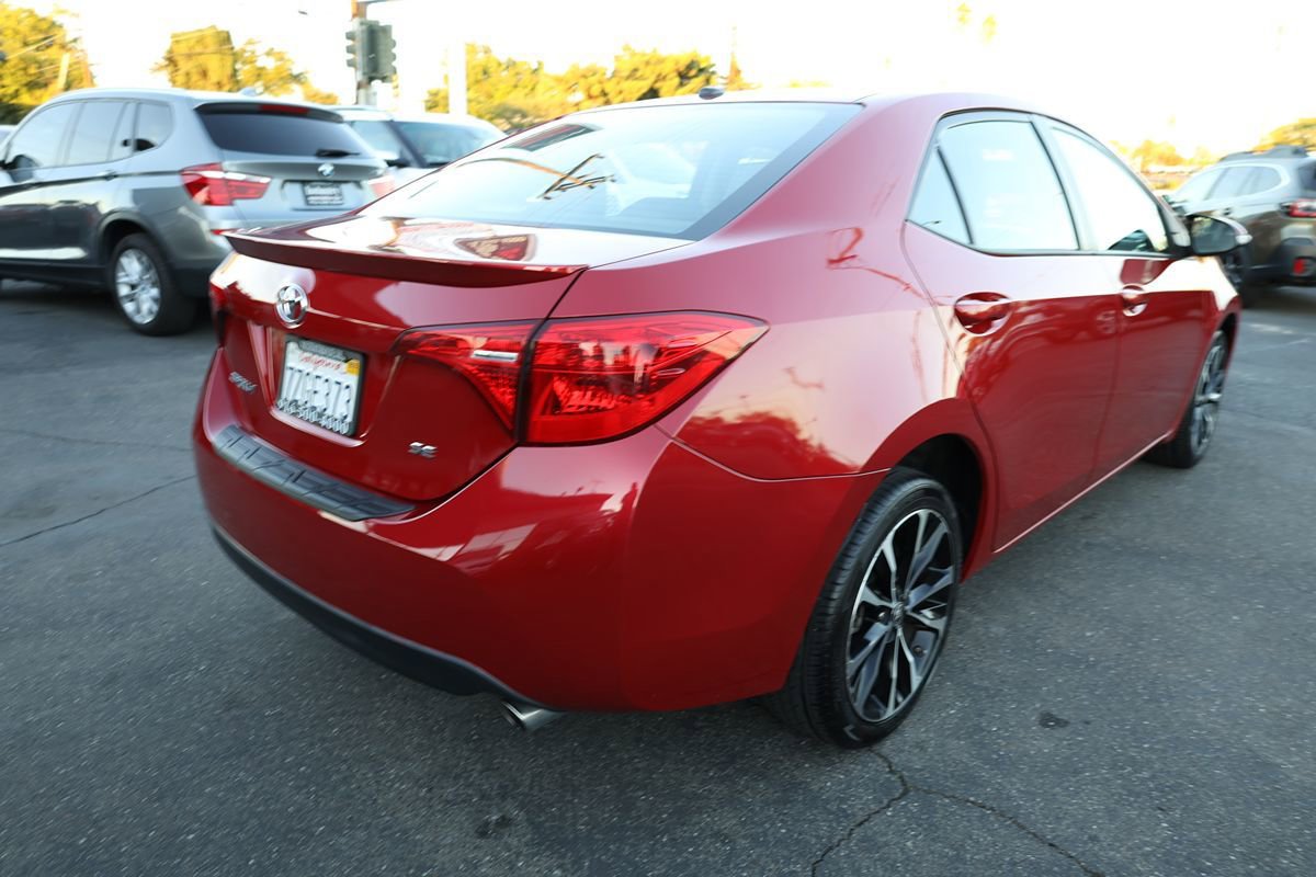 Used 2017 Toyota Corolla SE FWD image 4