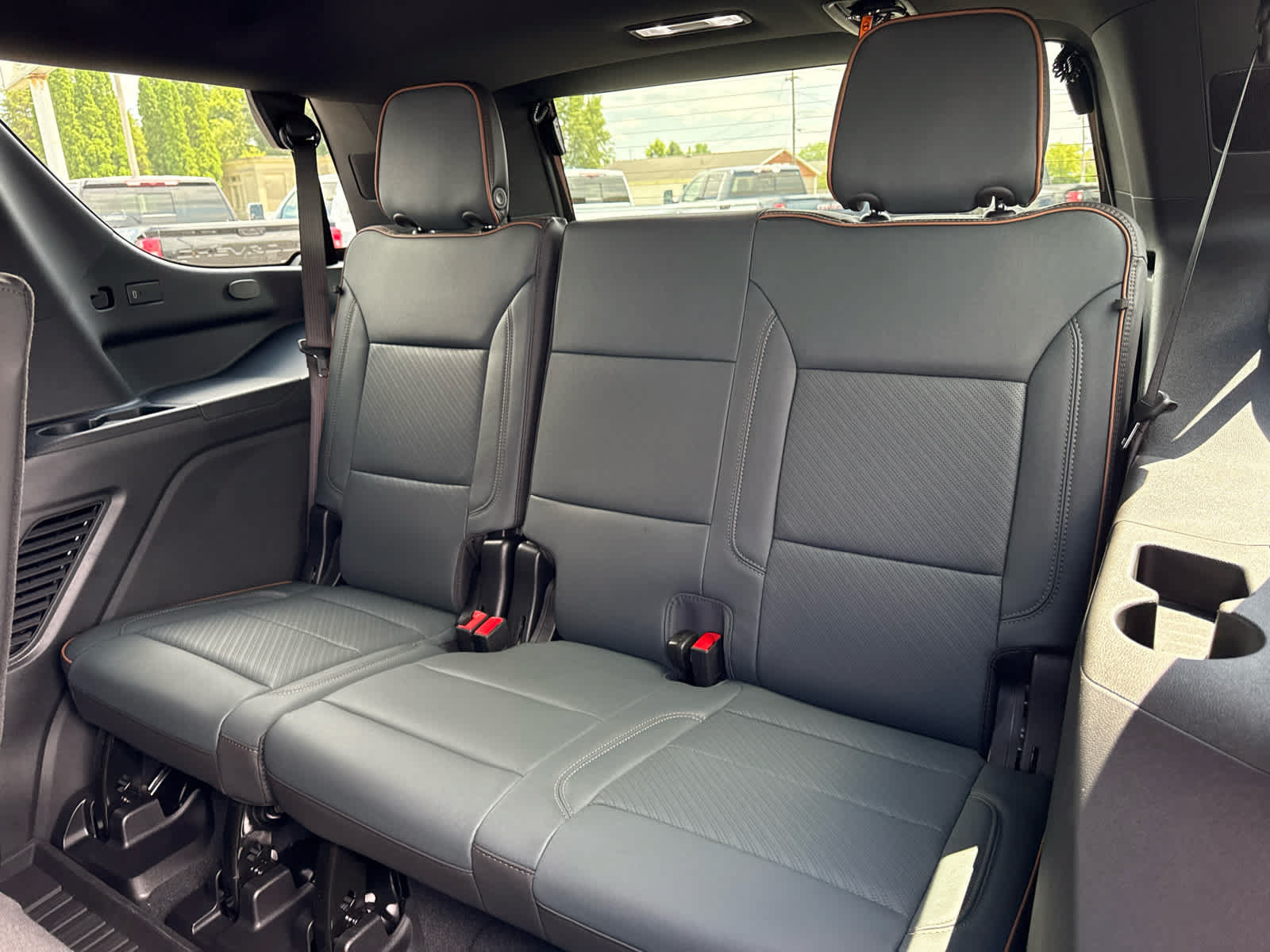 New 2026 GMC Yukon AT4 AWD/4WD image 25