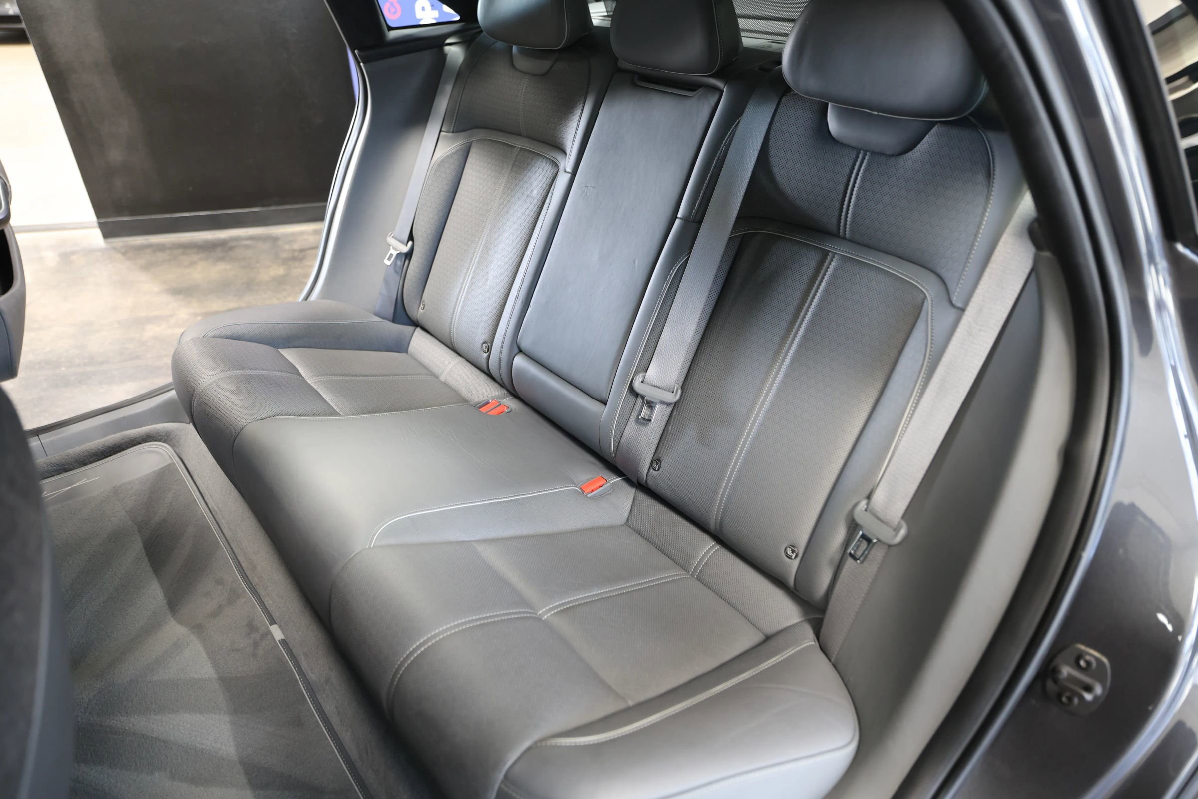 Used 2022 Lucid Air Grand Touring image 47