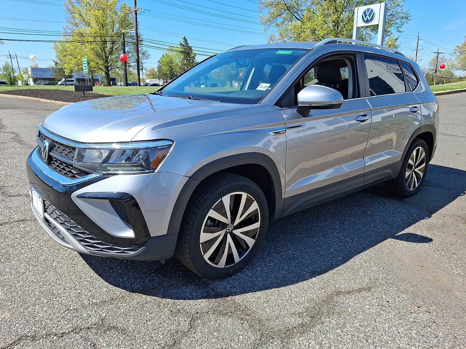 Used 2022 Volkswagen Taos SE AWD/4WD image 3