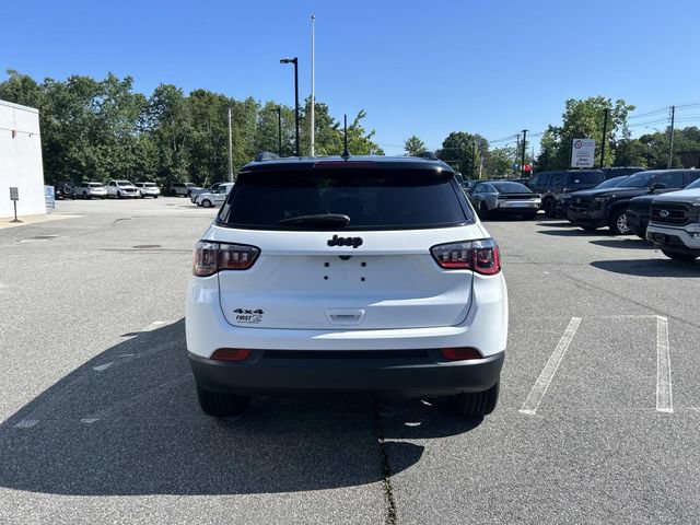 Used 2023 Jeep Compass Latitude AWD/4WD image 4