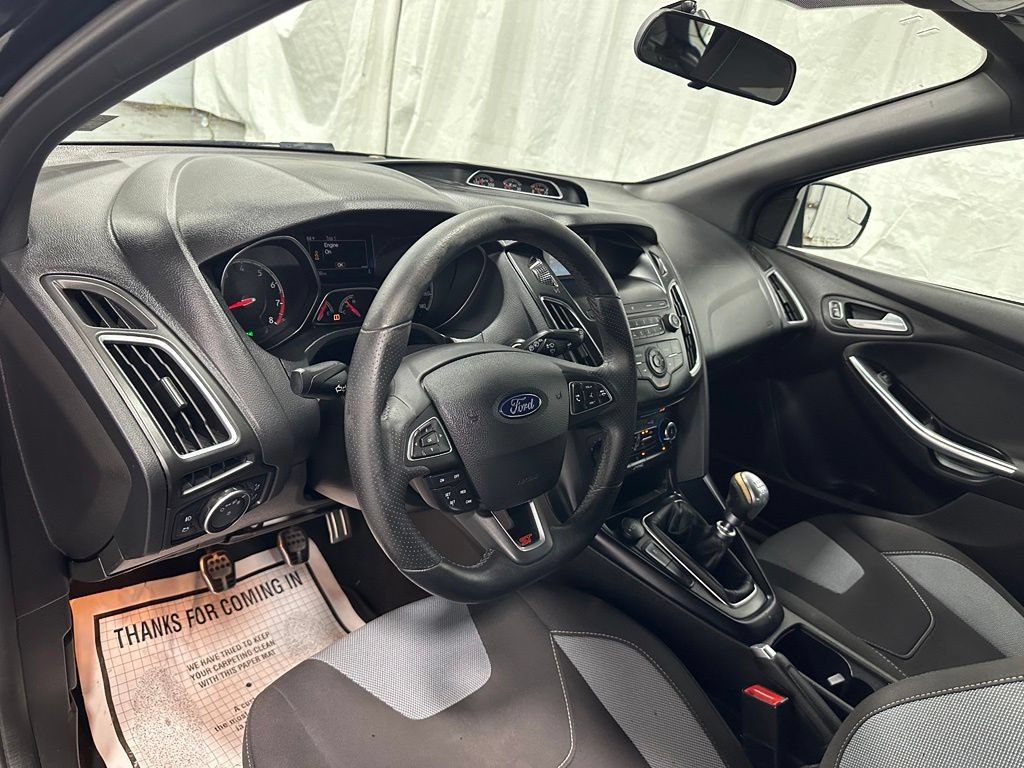 Used 2018 Ford Focus ST FWD image 15
