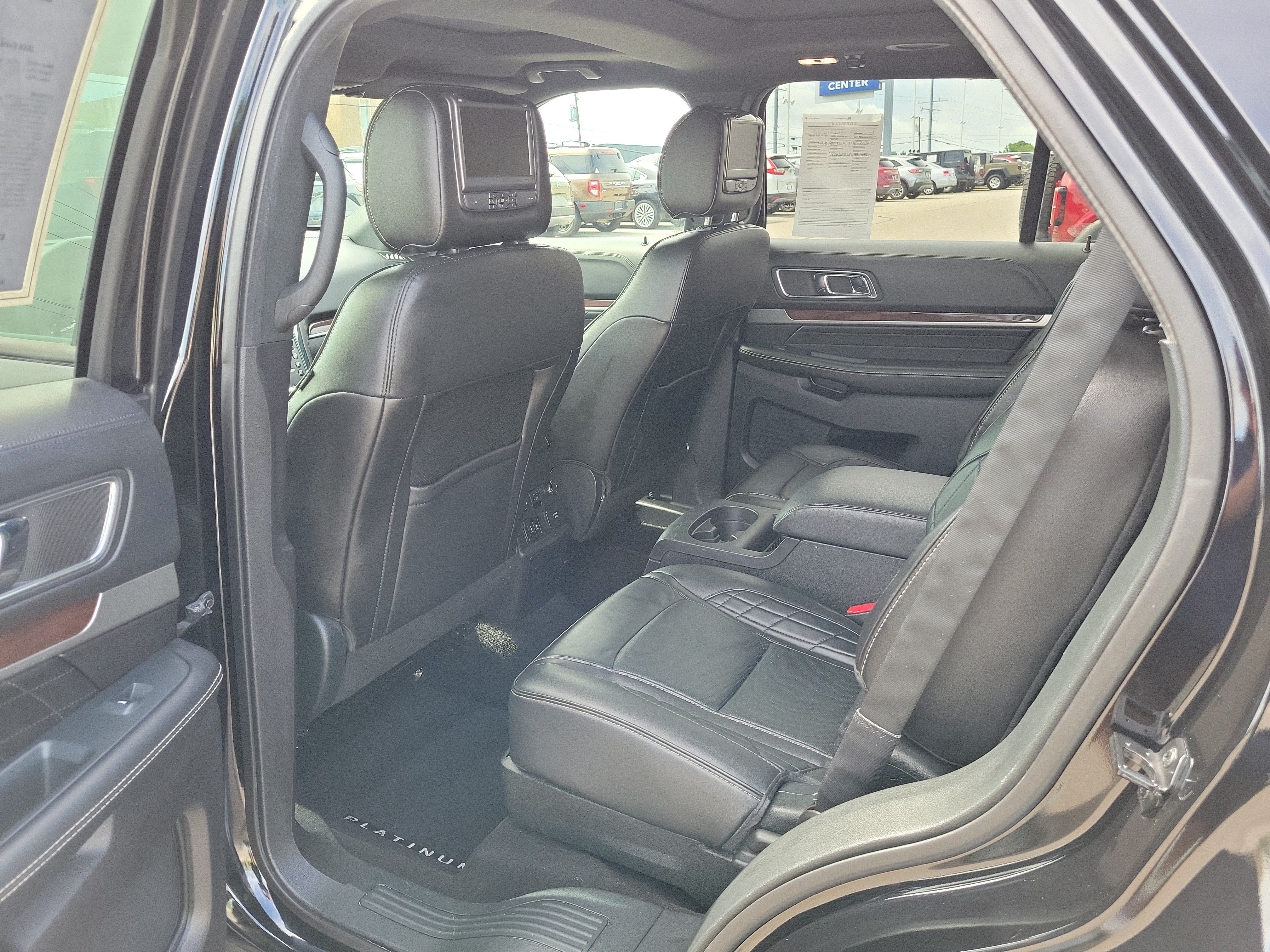 Used 2018 Ford Explorer Platinum AWD/4WD image 14