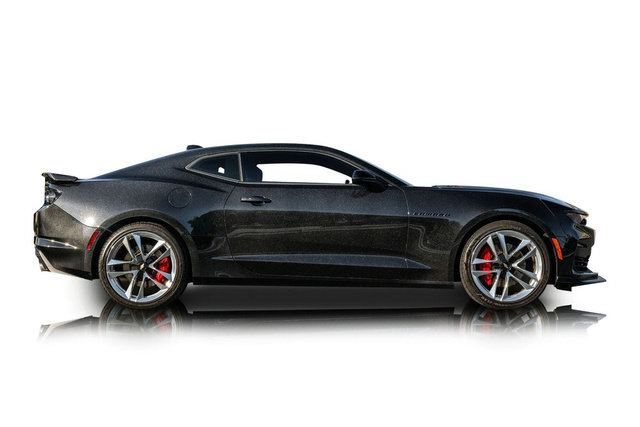 Used 2024 Chevrolet Camaro SS RWD image 2