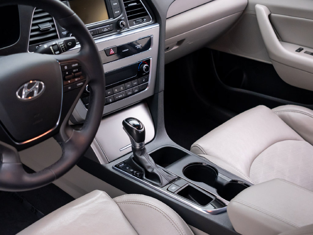 Used 2015 Hyundai Sonata Sport w/ Option Group 03 FWD image 14
