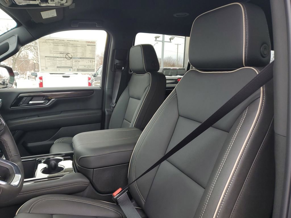 New 2026 GMC Yukon Elevation w/ LPO, Floor Liner Package image 19