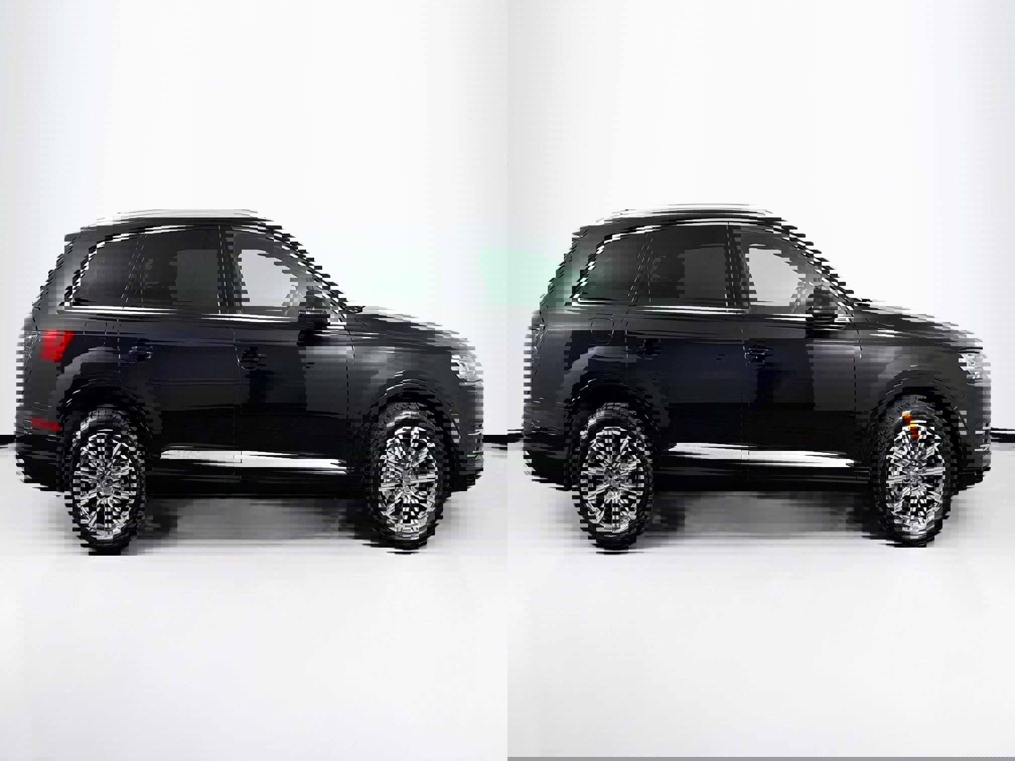 Used 2019 Audi Q7 3.0T Premium Plus w/ Premium Plus Package image 12