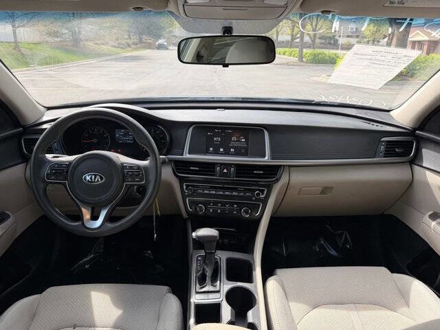 Used 2018 Kia Optima LX image 18